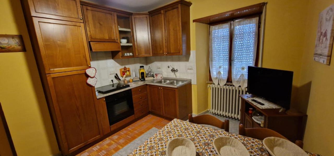 Casa Lory Apartment Pescina Bagian luar foto