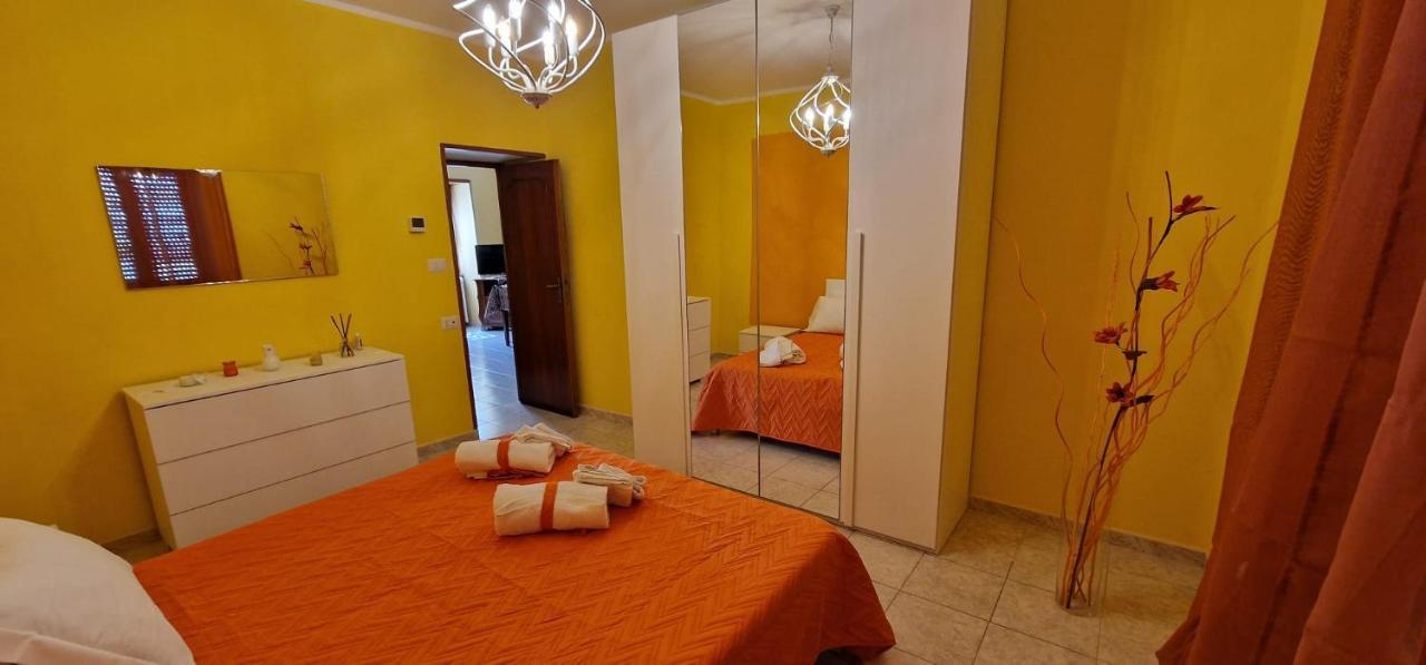 Casa Lory Apartment Pescina Bagian luar foto
